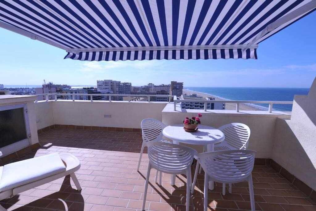 Atico Apartamento Loft Playa Victoria Cádiz Exteriör bild