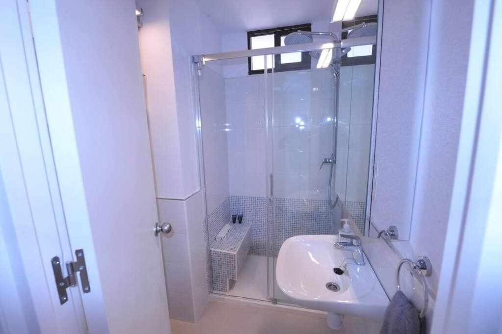 Atico Apartamento Loft Playa Victoria Cádiz Exteriör bild